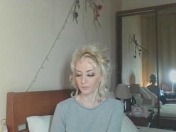 KatrinExcite webcam bongacams model stream image