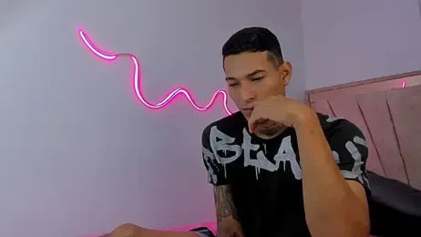 Hana_and_Zeta webcam model stream image