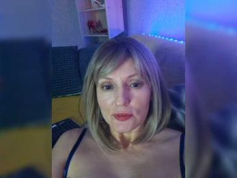 Valkiriyas webcam bongacams model stream image