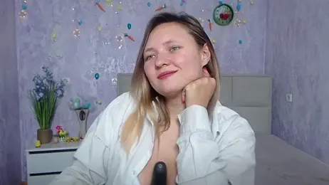 SallyVerda webcam stripchat model stream image