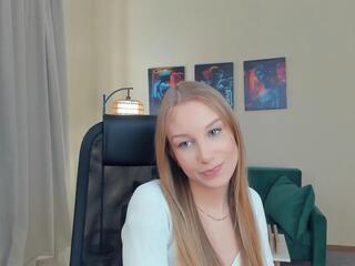 Anya Palis webcam model stream image