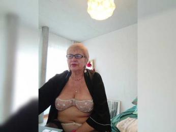 SweetCherry00 webcam model stream image