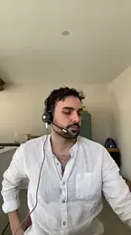 eauminerale webcam model stream image