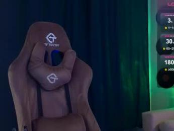 debugmee webcam model stream image