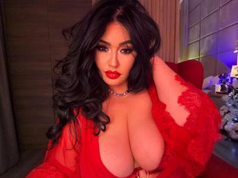 AdiraMaeven webcam model stream image