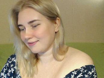 _LILKA_ webcam model stream image