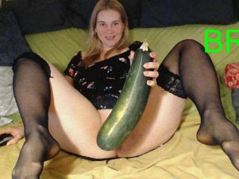 _LILKA_ webcam model stream image