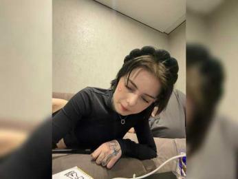 AnmiXHot webcam model stream image