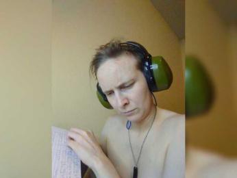 Magretta_Dering webcam model stream image
