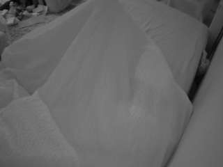 voyeurcam-julmodels-whitebed-4 webcam model stream image