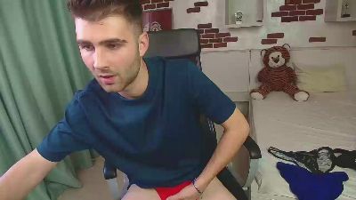 KyloEast webcam cam4 model stream image