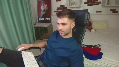 KyloEast webcam cam4 model stream image