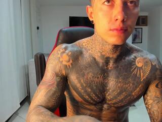 Aron Felip webcam model stream image