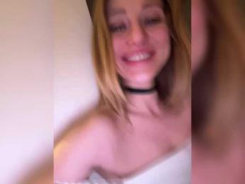 Wwvv webcam model stream image