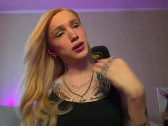 twiinkie_pie webcam chaturbate model stream image