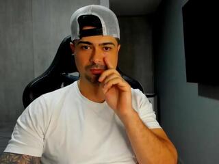 Wext webcam flirt4free model stream image