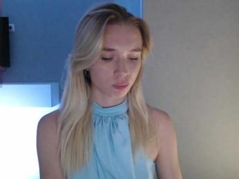Emily-Hartt webcam model stream image