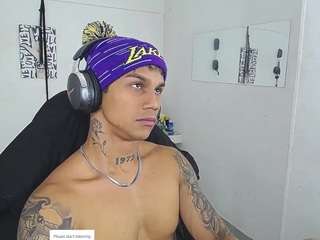 leonardprice1 webcam model stream image