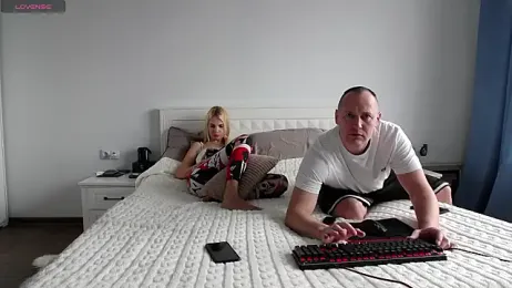 DonorDi webcam model stream image