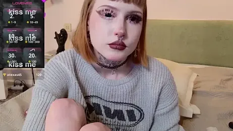 MilkMeSoftly webcam model stream image