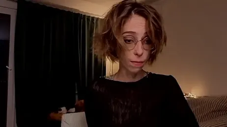 amber_quell_here webcam model stream image