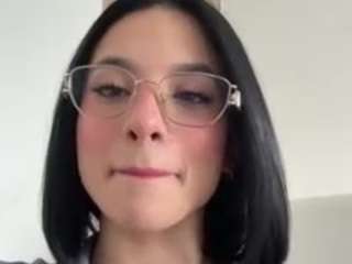 kiraalopez webcam model stream image