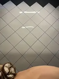 EmaSalis webcam model stream image