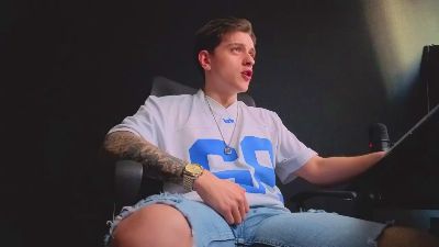 FelixStark webcam model stream image