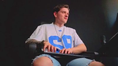 FelixStark webcam model stream image