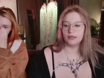 morvelyn webcam model stream image
