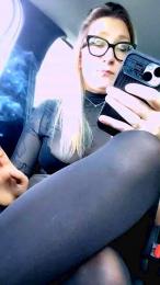 Lalalovehot2 webcam model stream image
