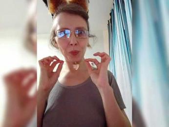 -Queen-Margo- webcam model stream image