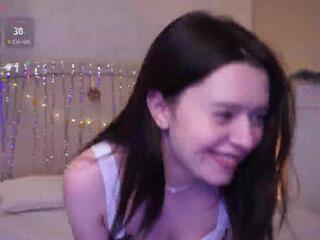 Thea Drewett webcam model stream image