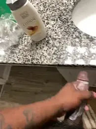 TheRealKnottiHead webcam model stream image