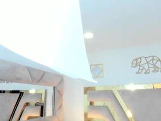 tania-brown01 webcam model stream image