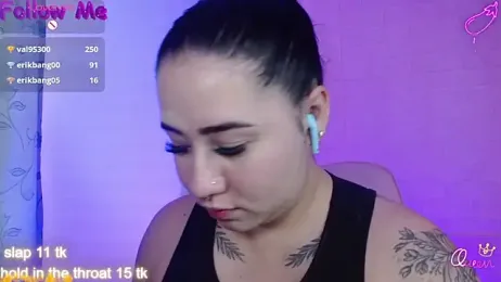 _hooly webcam stripchat model stream image