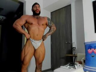 Andrew Johnsonn webcam model stream image