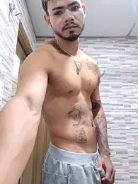 Niick01_ webcam model stream image