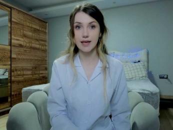 KristinaMoonx webcam model stream image