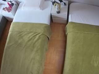 voyeurcam-julmodels-bed-5 webcam model stream image