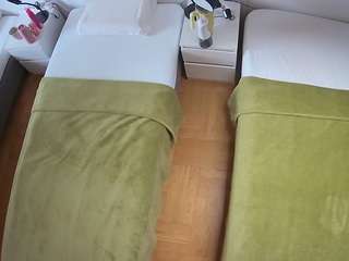 voyeurcam-julmodels-bed-5 webcam model stream image