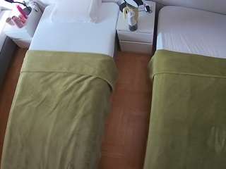 voyeurcam-julmodels-bed-5 webcam model stream image