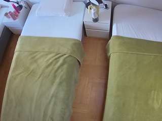 voyeurcam-julmodels-bed-5 webcam model stream image