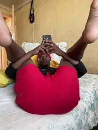 Booty_1 webcam model stream image