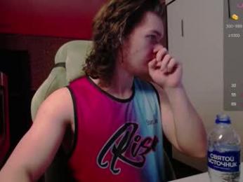 cumzan_ webcam model stream image