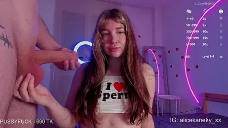 alicekaneky webcam stripchat model stream image