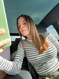 JuicyFruits93 webcam model stream image