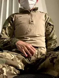 Daddygarry webcam model stream image