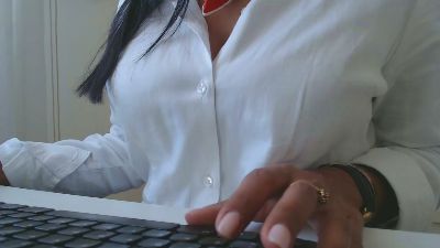 auri5hot webcam model stream image