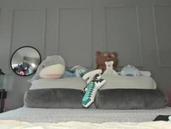 lonelly_lolly98 webcam model stream image